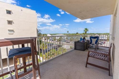 Side balcony with full ocean view