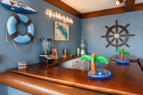Bar counter facing the lake